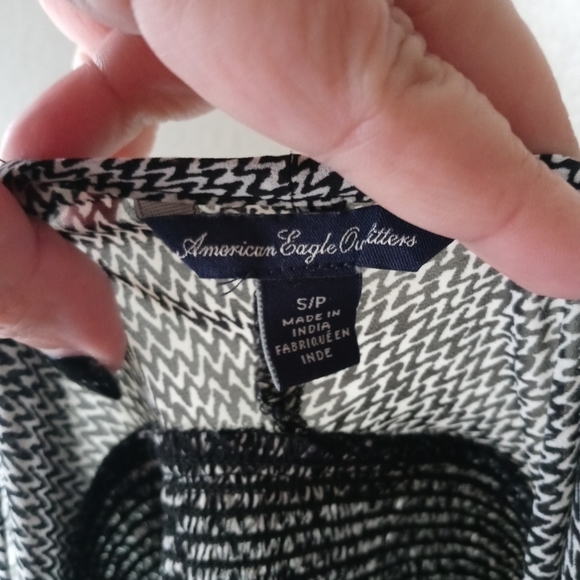 American Eagle Outfitters Women's 3/4 Sleeves Sheer Blouse. Size S. - Picture 5 of 10